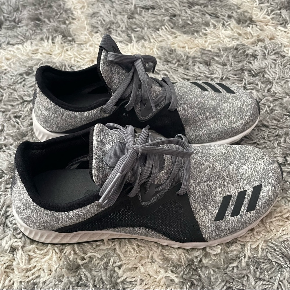 Edge lux grey running shoes